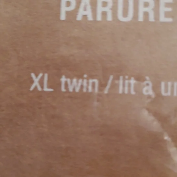 Pottery Barn xl twin Rugby Stripe Sheet Set. Gold/yellow  & Navy. New - Picture 3 of 6